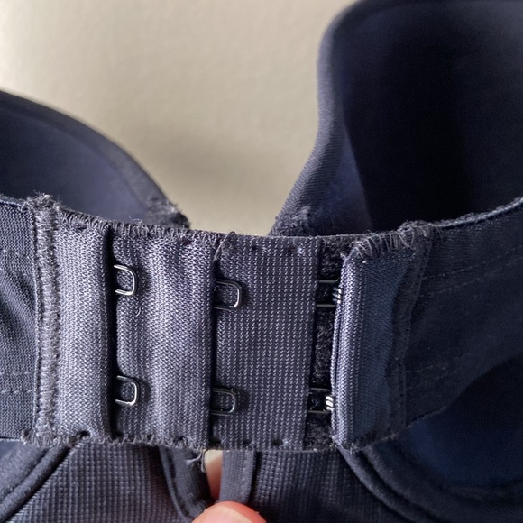 New Calvin Klein 34D 34 D Strapless Plunge Black Bra - Picture 7 of 12